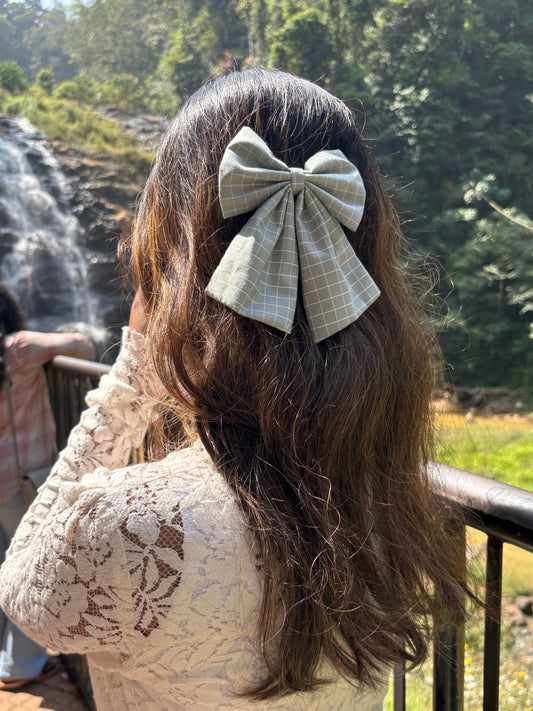 Preppy Bow