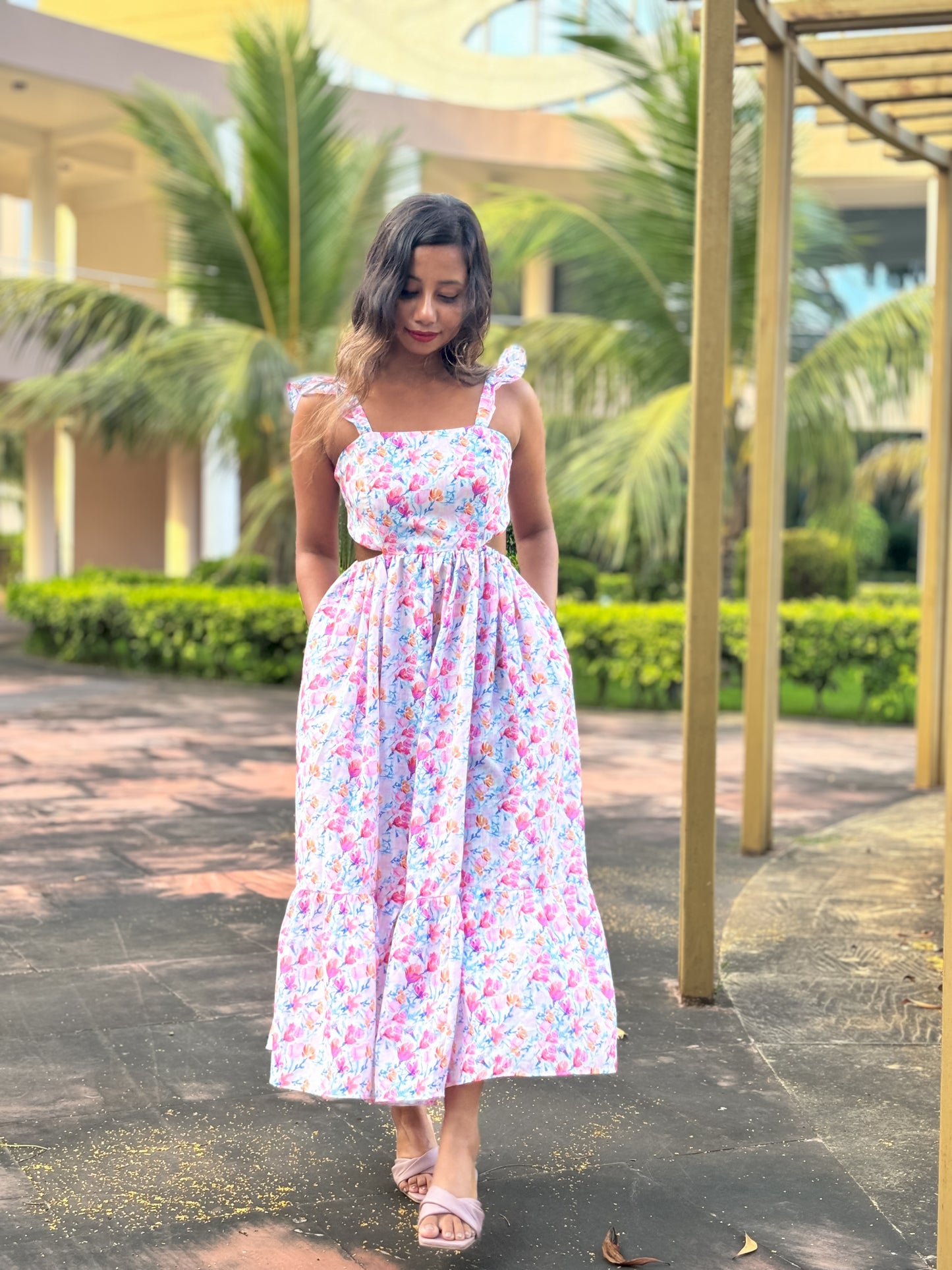 Floral splash- Tied back fit and flare dress